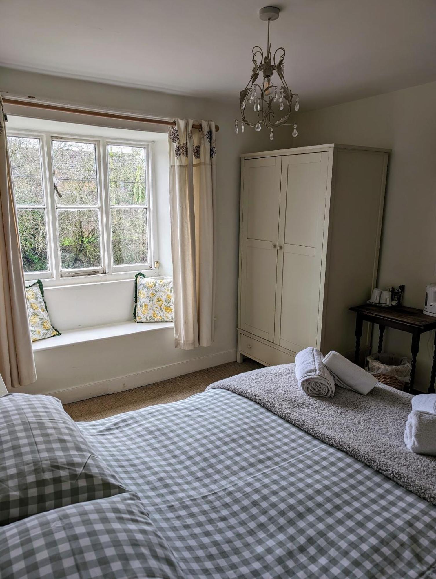 Bartholomew Arms Bed & Breakfast Maidford Exterior photo
